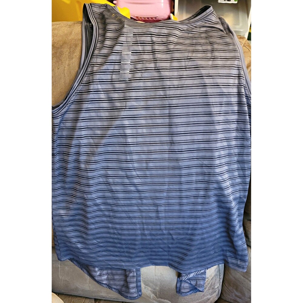 lululemon Meet Halfway Tank Lightweight Striped Blue/Black Scoop Neck Size 4
